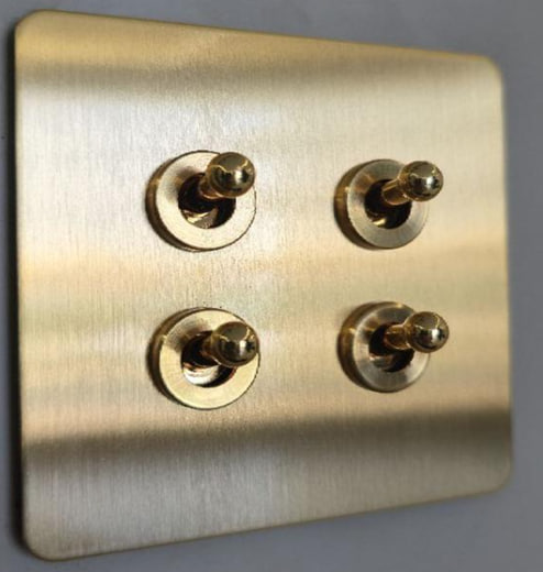 SWITCHES.NIVA G4